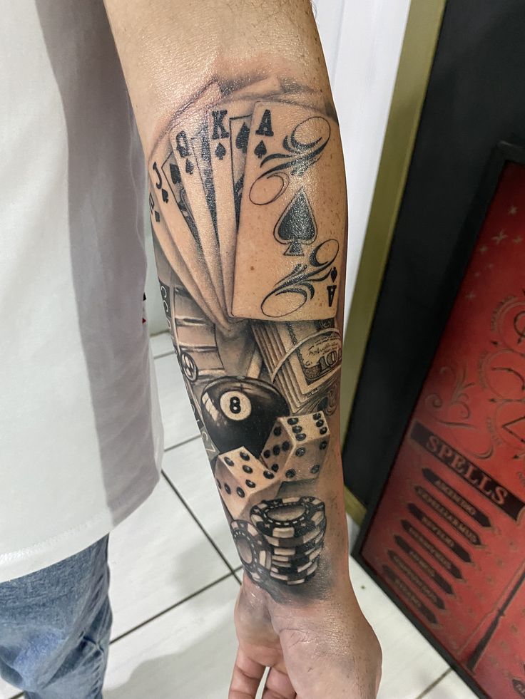 tattoo lá bài full cẳng tay