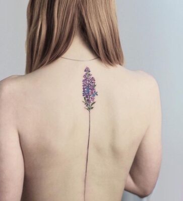 tattoo lavender ở lưng nghệ thuật