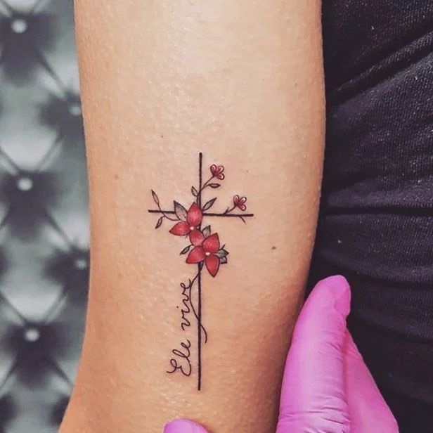 tattoo mini chữ thập đẹp có màu