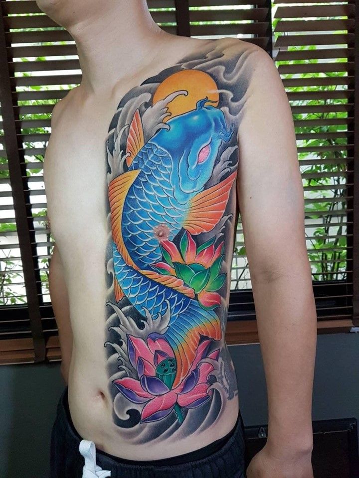 tattoo nửa mình cá chép xanh