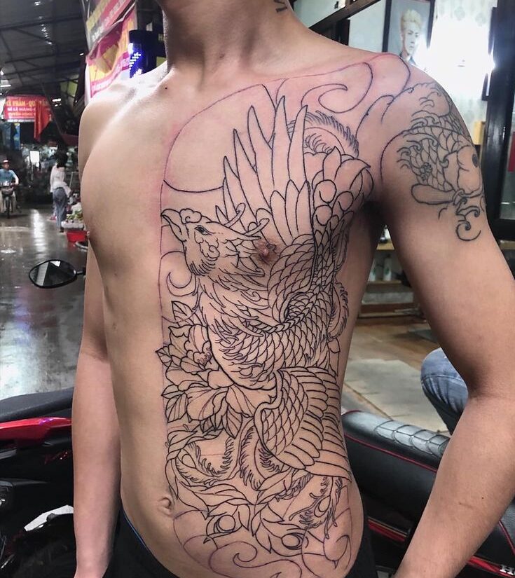 tattoo nửa mình chim ưng đơn giản