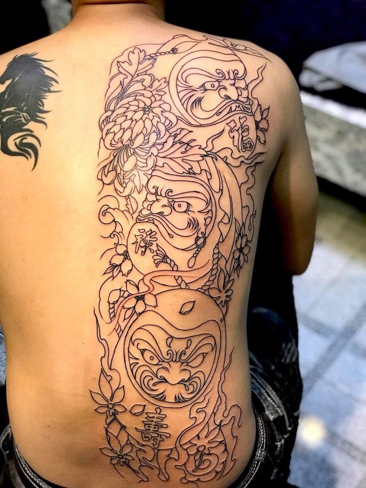 tattoo nửa mình đơn giản