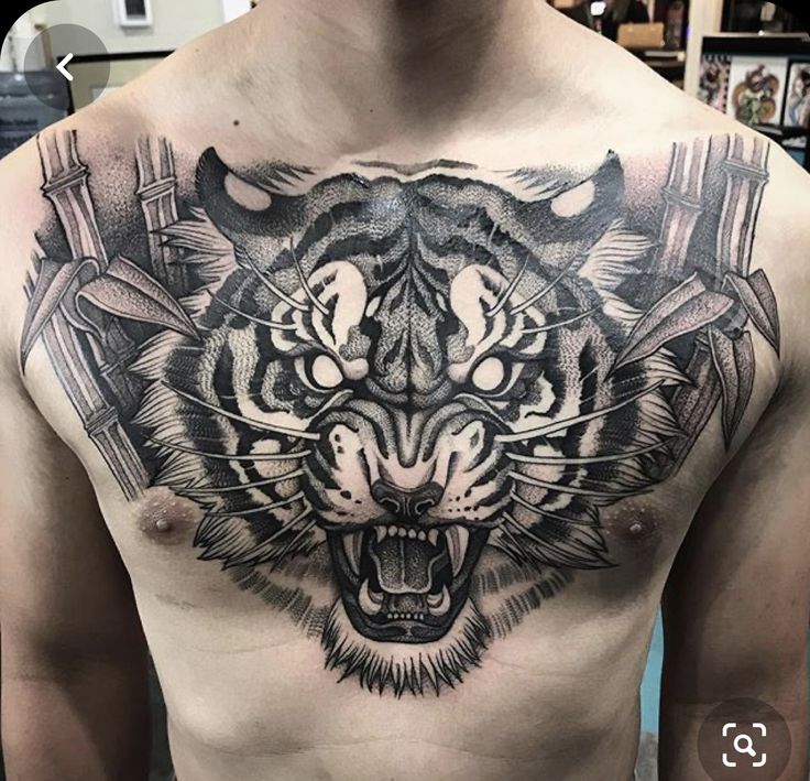 tattoo nửa mình hổ đen trắng