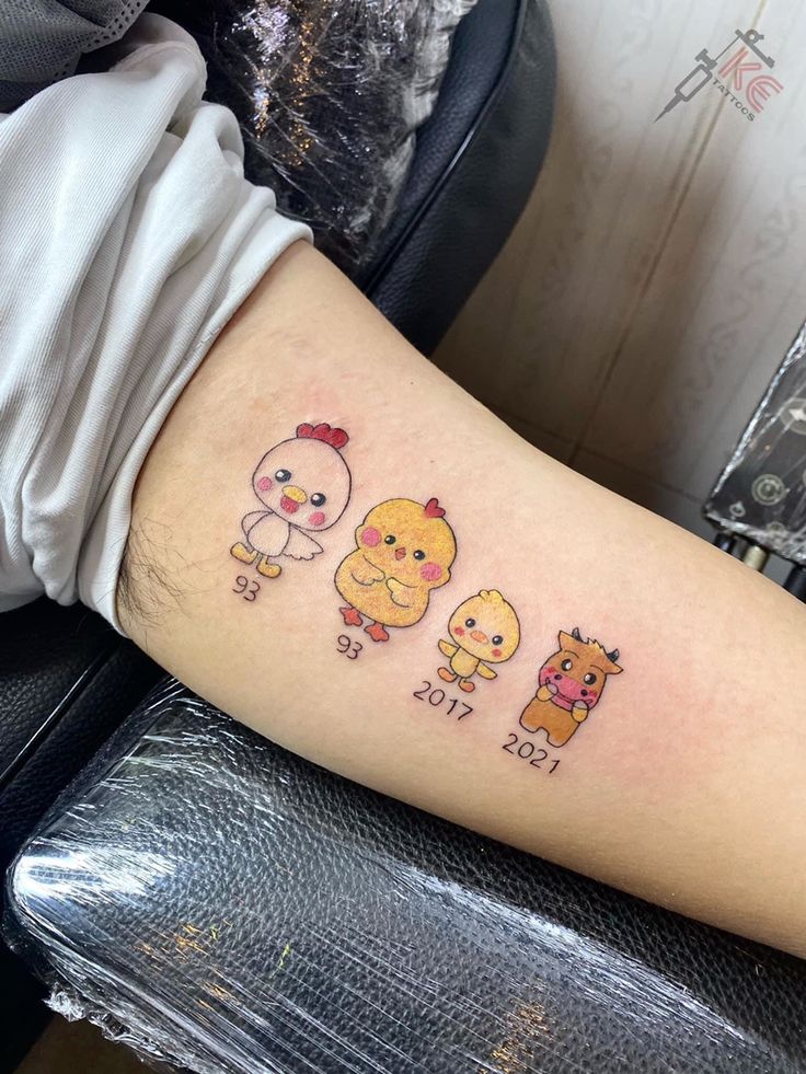 thể hiện tình cảm với người thân khi tattoo trên tay