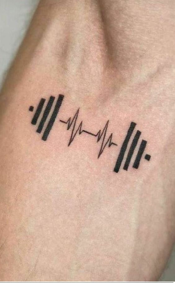 tự tin với mẫu xăm nhịp tim độc lạ