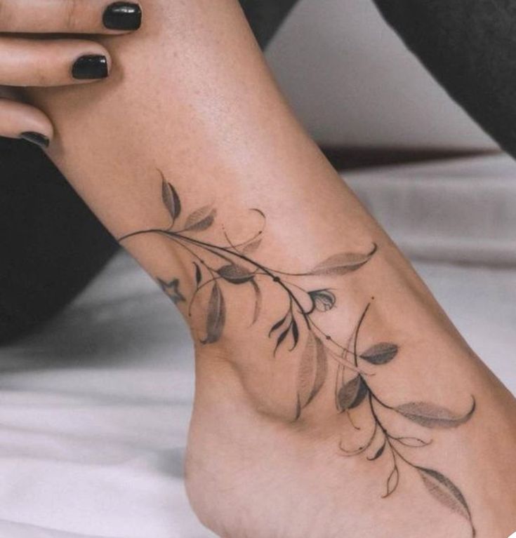 ý tưởng tattoo cành lá nghệ thuật