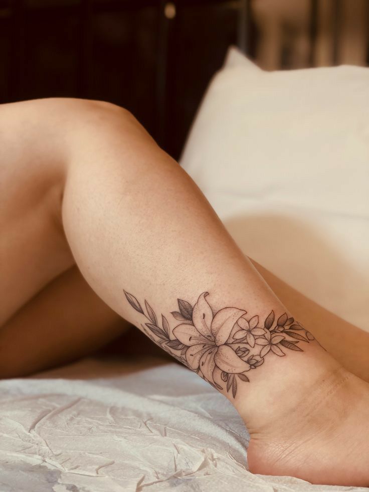 ý tưởng tattoo cho nữ trên cổ chân