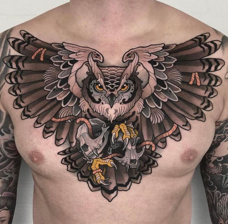 ý tưởng tattoo con cú cực ngầu trên ngực