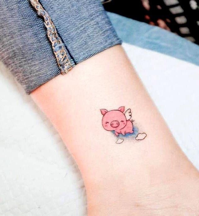 hình tattoo cổ chân mẫu heo mini