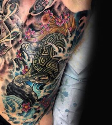 hình tattoo huyền vũ xăm kín mạn sườn