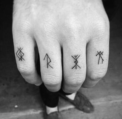 hình xăm ngón tay mẫu biểu tượng chữ rune