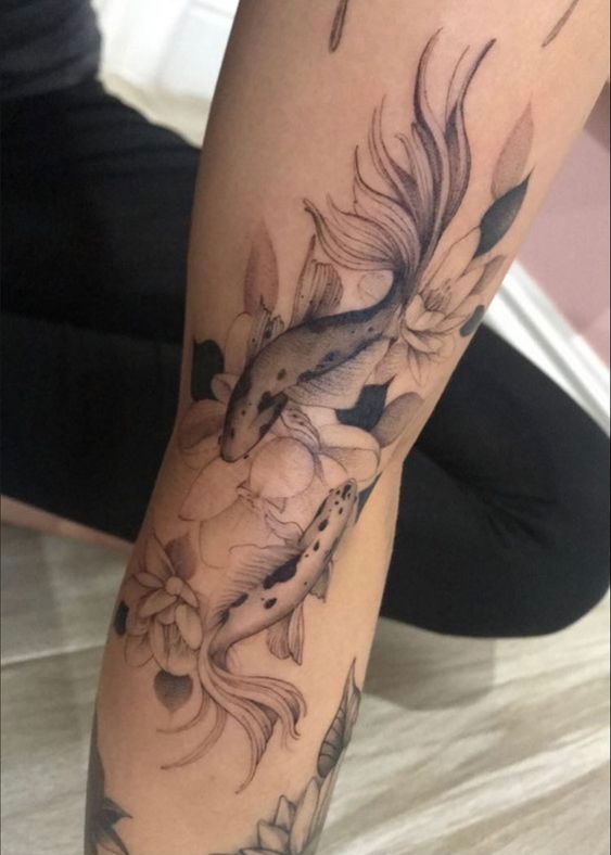 kiểu tattoo cá chép biểu tượng sức mạnh cá nhân