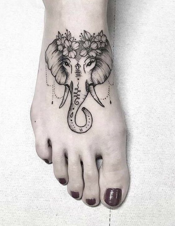 kiểu tattoo mu bàn chân mẫu voi cách điệu