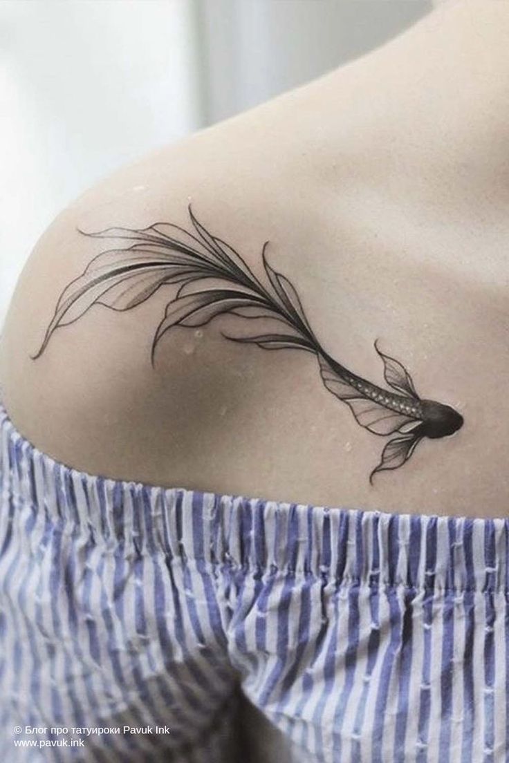 mẫu tattoo con cá ở vai siêu đẹp