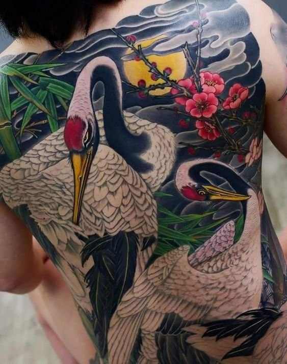 mẫu tattoo con hạc full lưng cực chất