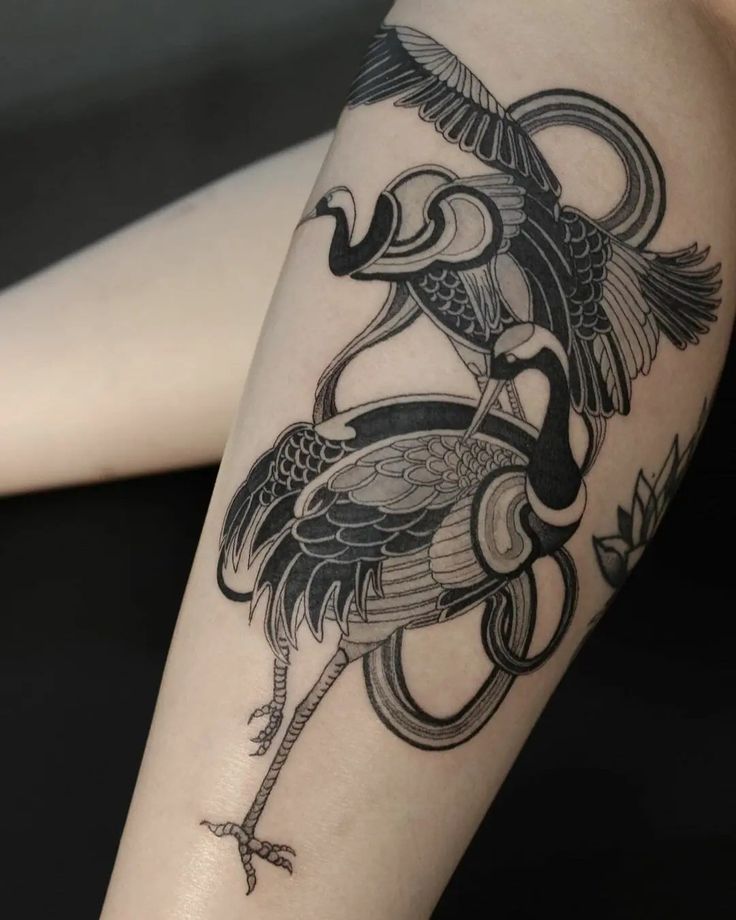 mẫu tattoo con hạc nghệ thuật siêu đẹp