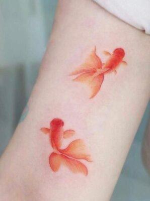 mẫu tattoo gắn liền sự may mắn hình cá chép