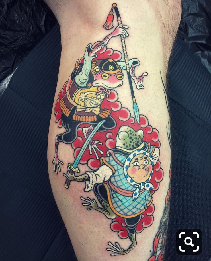 mẫu xăm cuộc chiến của loài ếch