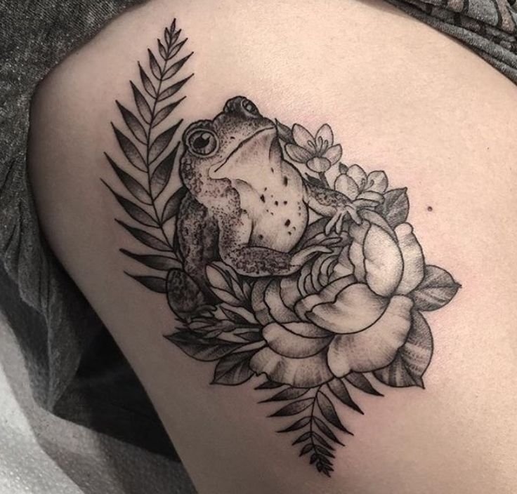 mẫu xăm ếch màu đen trắng cực đẹp