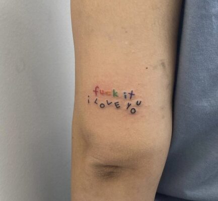 phong cách tattoo chữ siêu độc đáo