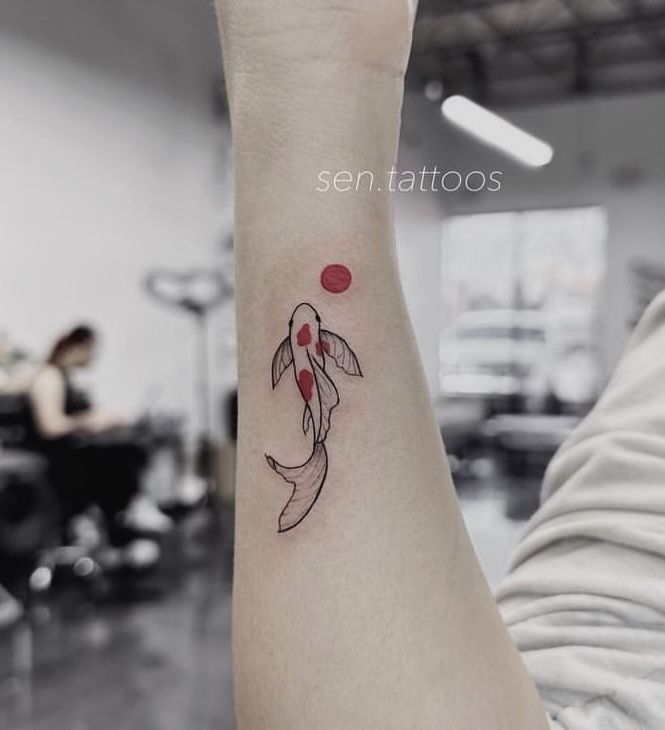 tattoo hình con cá siêu đẹp ở tay